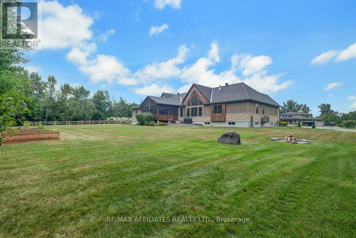 Photo 44 of 111 Ironstone Court, Ottawa ON