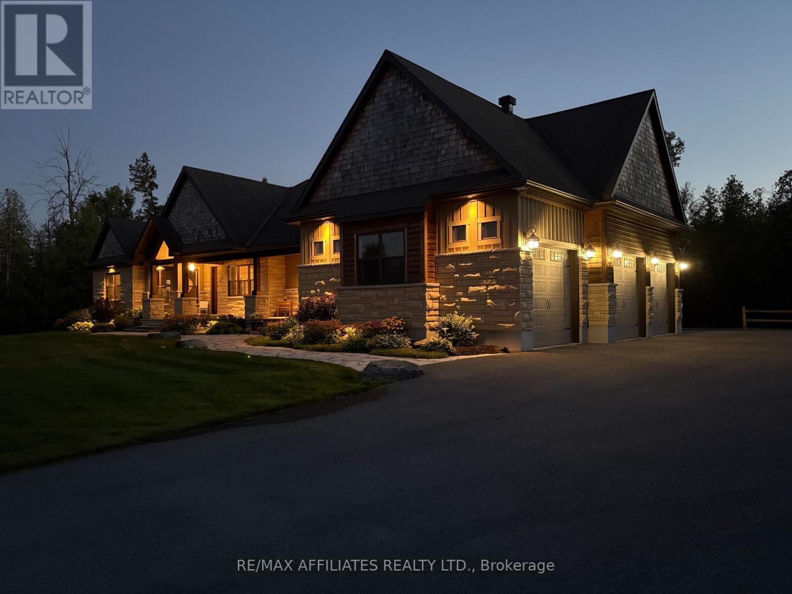 Photo 46 of 111 Ironstone Court, Ottawa ON