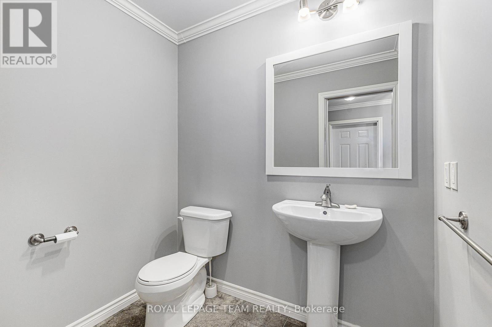 Photo 15 of 2833 Dunrobin Road, Ottawa ON