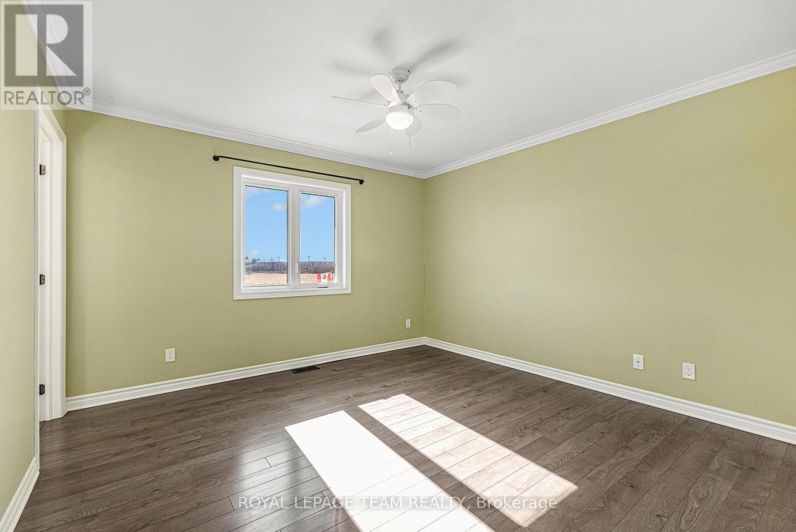 Photo 17 of 2833 Dunrobin Road, Ottawa ON