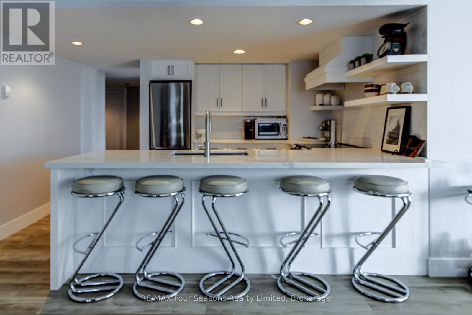 Photo 41 of 501 24 Ramblings Way, Collingwood ON