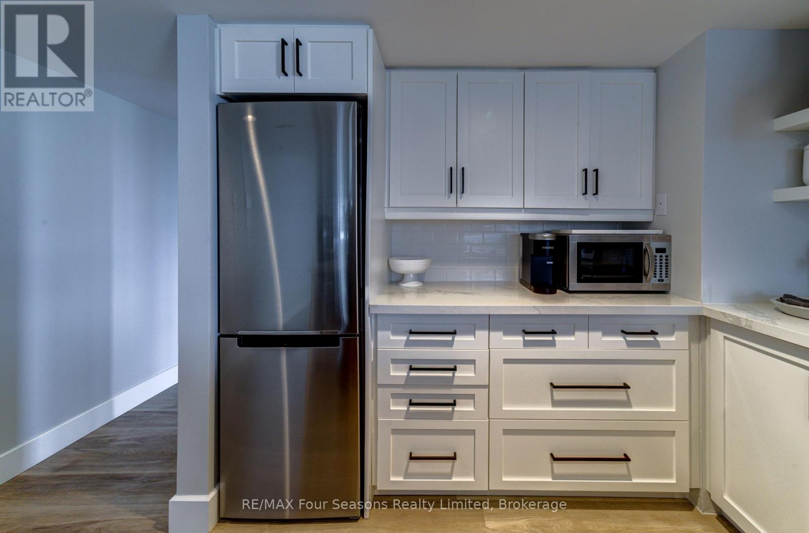 Photo 31 of 501 24 Ramblings Way, Collingwood ON