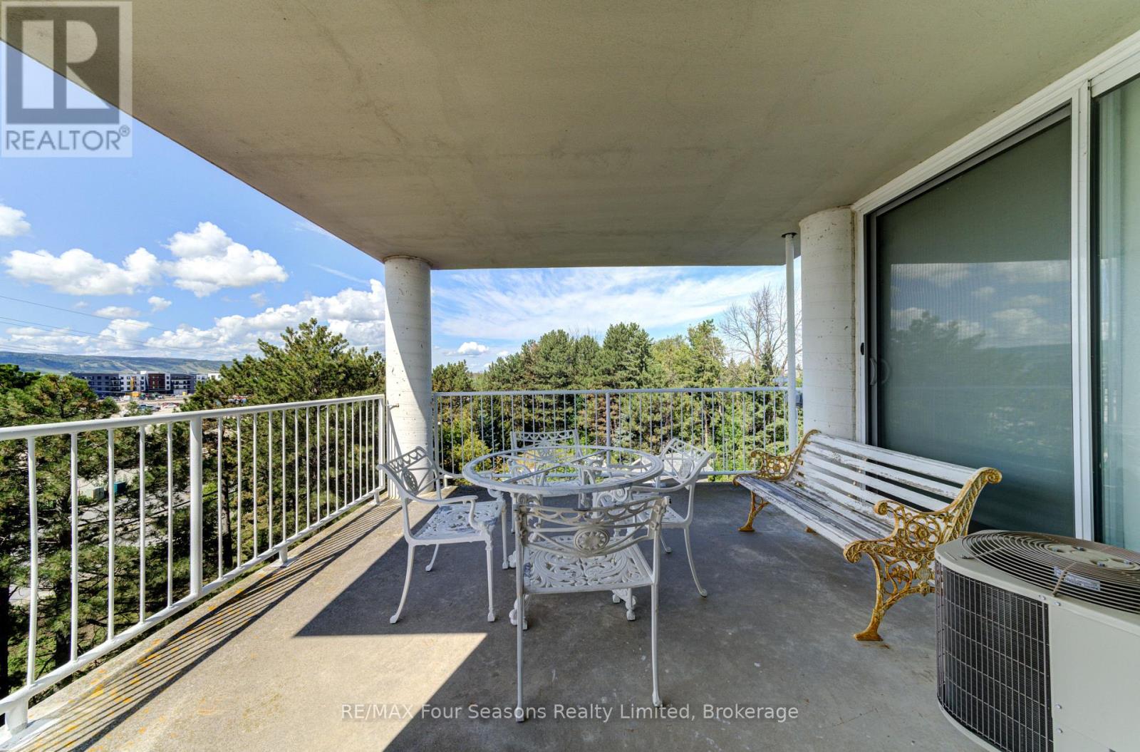 Photo 1 of 501 24 Ramblings Way, Collingwood ON
