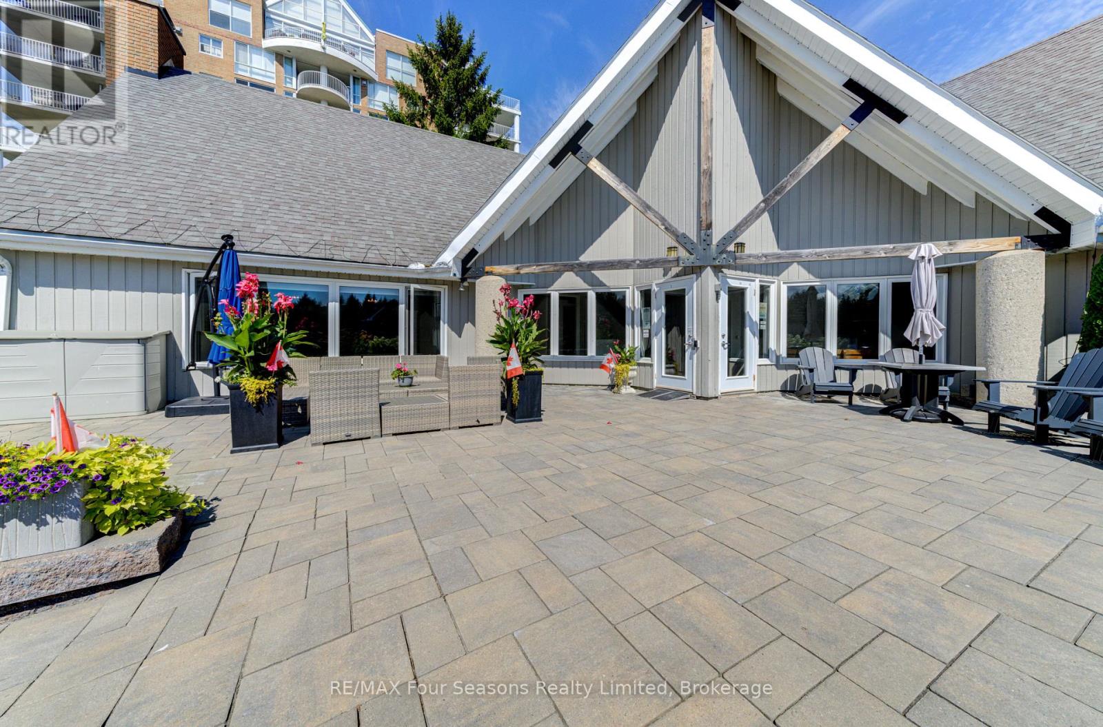 Photo 19 of 501 24 Ramblings Way, Collingwood ON