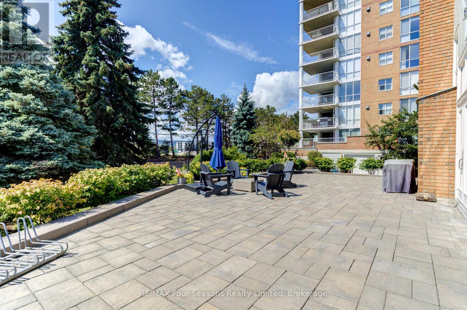Photo 10 of 501 24 Ramblings Way, Collingwood ON