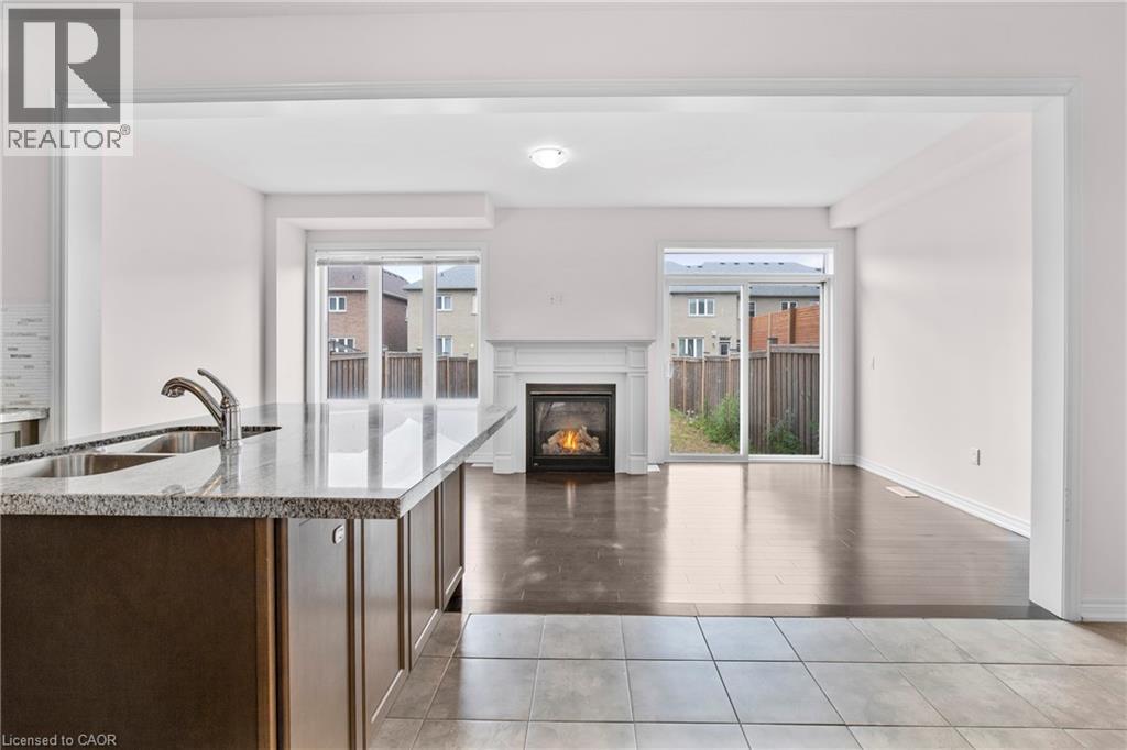 Photo 6 of 29 Heming Trail, Ancaster ON