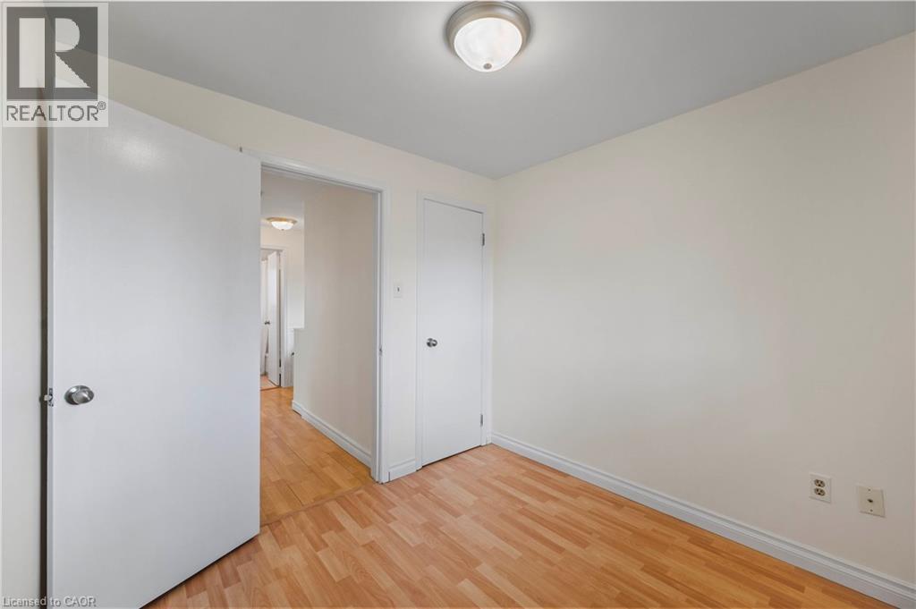 Photo 18 of 91 Wilfred Avenue, Kitchener ON