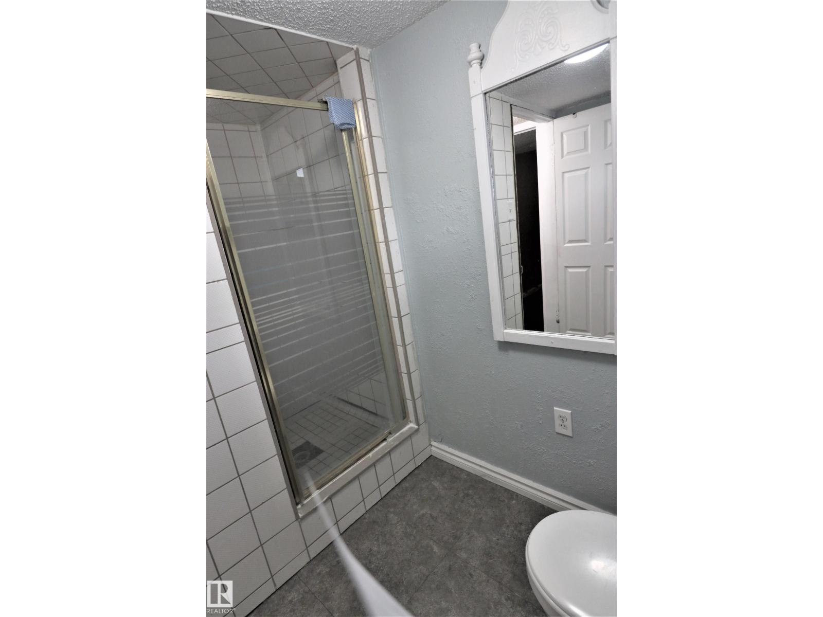 Photo 11 of 4317 54 St, Beaumont AB