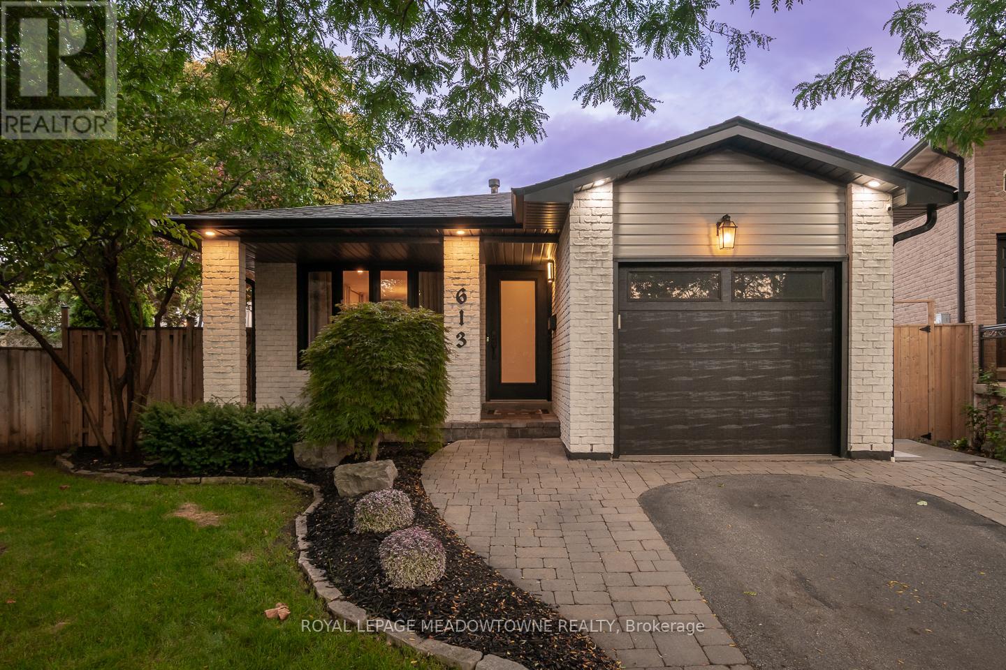 Photo 36 of 613 Foster Court, Milton ON
