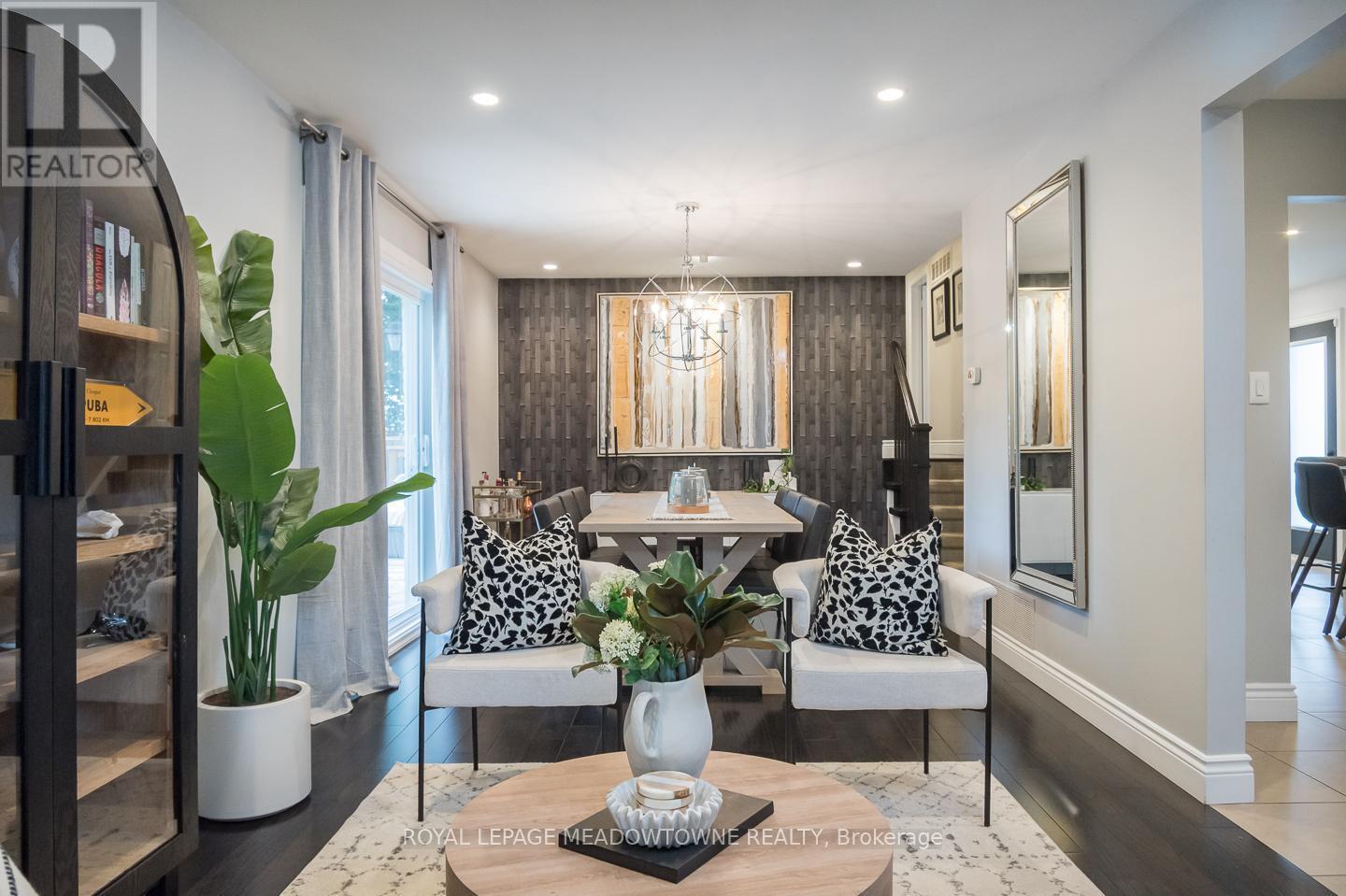 Photo 24 of 613 Foster Court, Milton ON