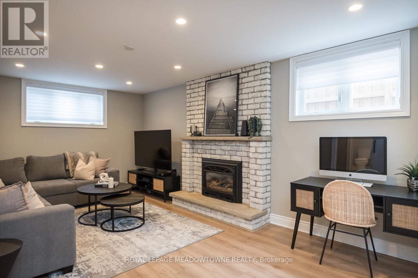 Photo 38 of 613 Foster Court, Milton ON