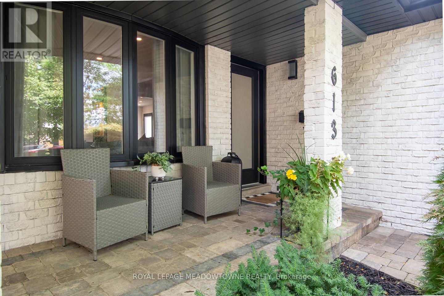 Photo 2 of 613 Foster Court, Milton ON