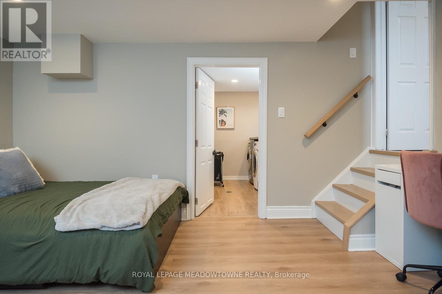 Photo 40 of 613 Foster Court, Milton ON