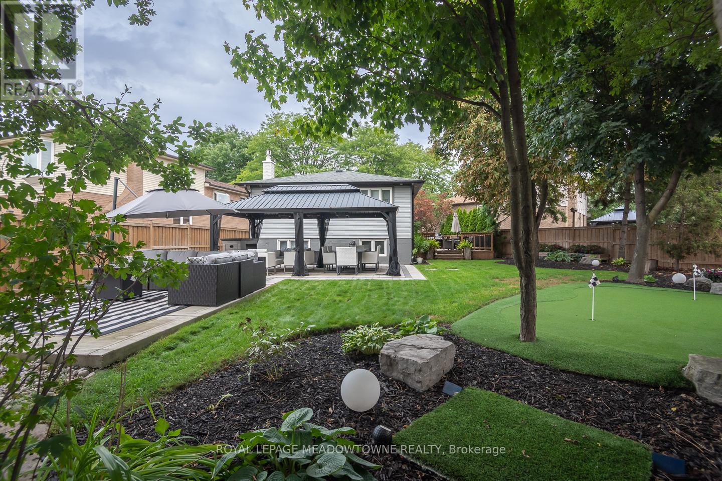 Photo 30 of 613 Foster Court, Milton ON