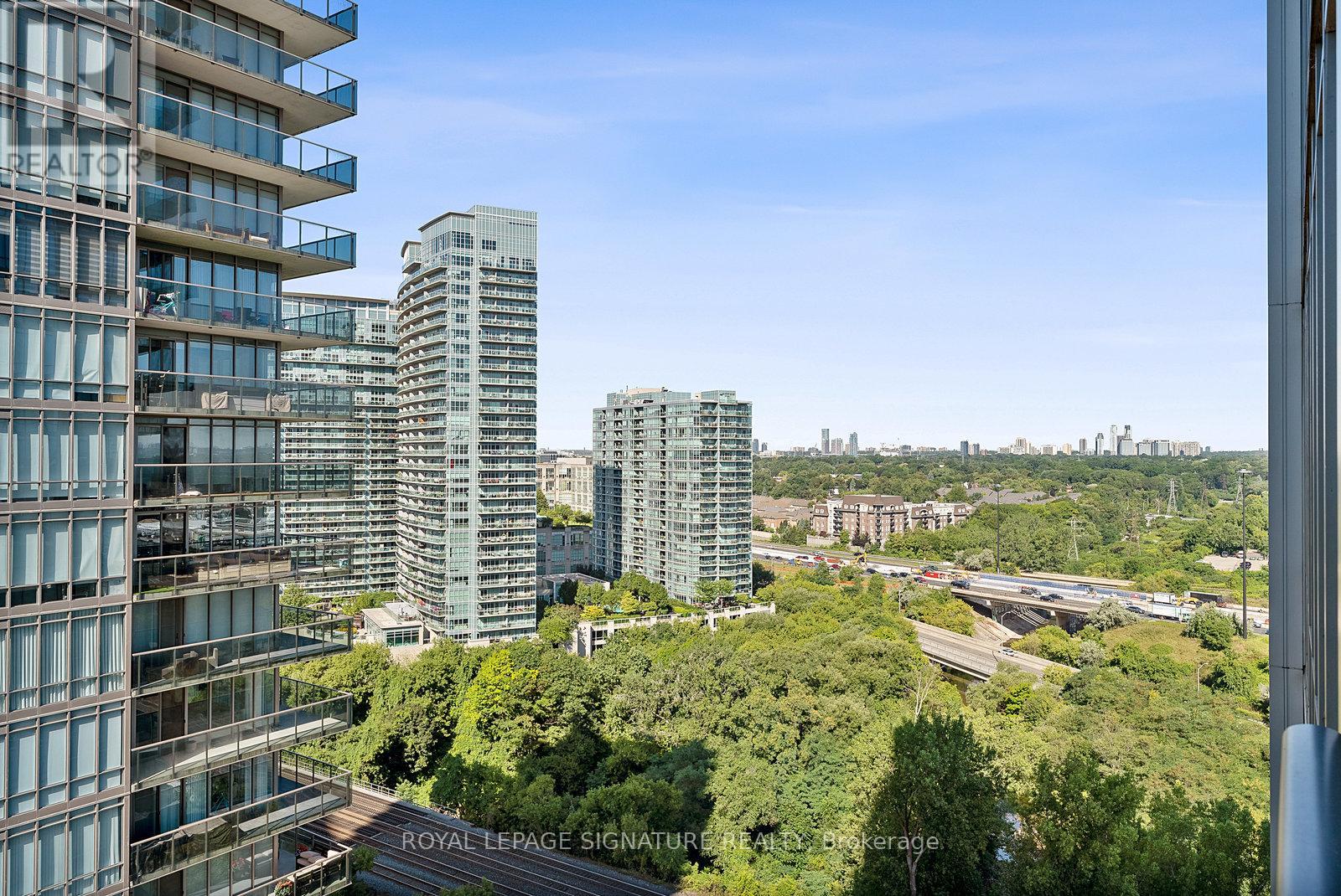Photo 38 of 2005 90 Park Lawn Road, Toronto ON