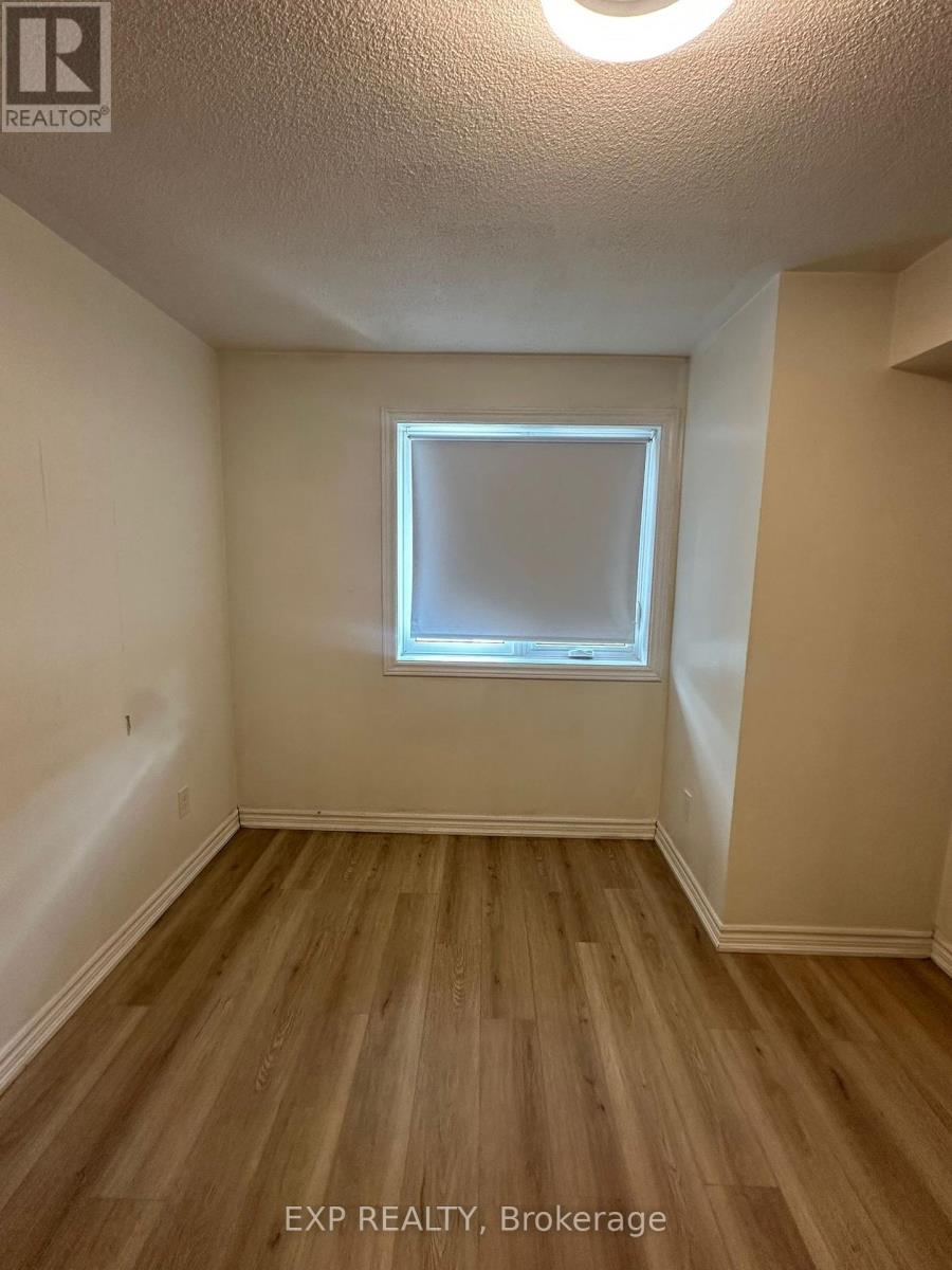 Photo 23 of 189 75 Bristol Road E, Mississauga ON