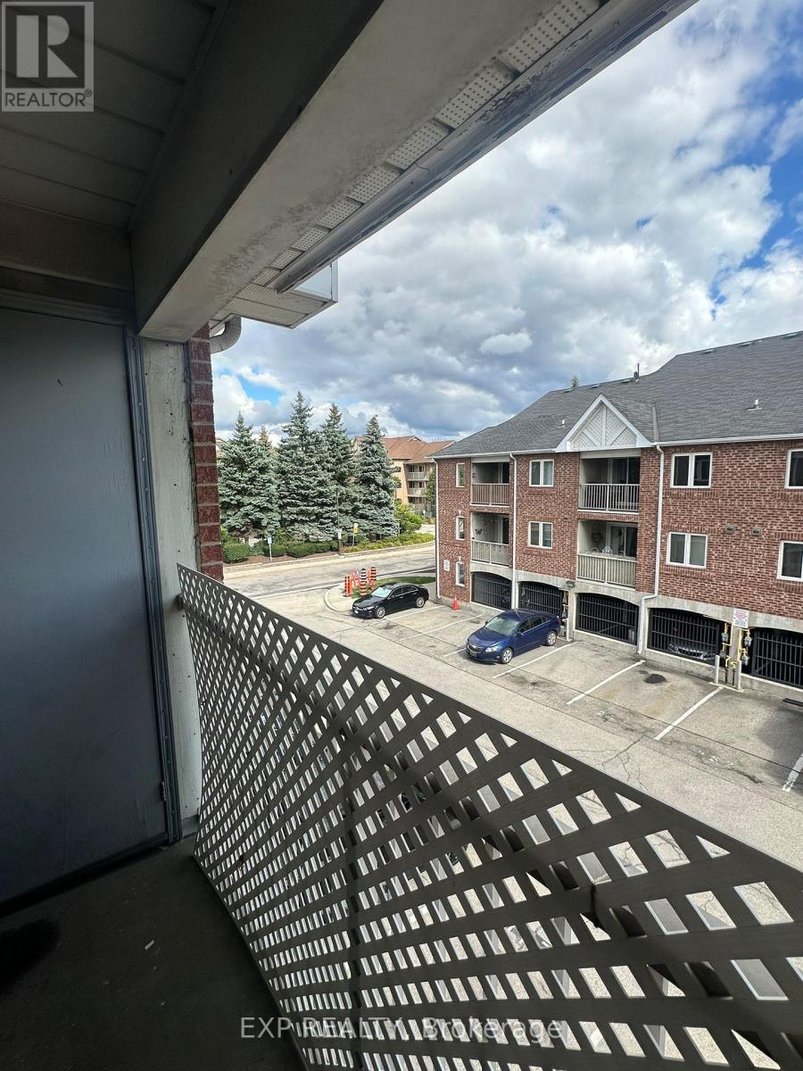 Photo 9 of 189 75 Bristol Road E, Mississauga ON