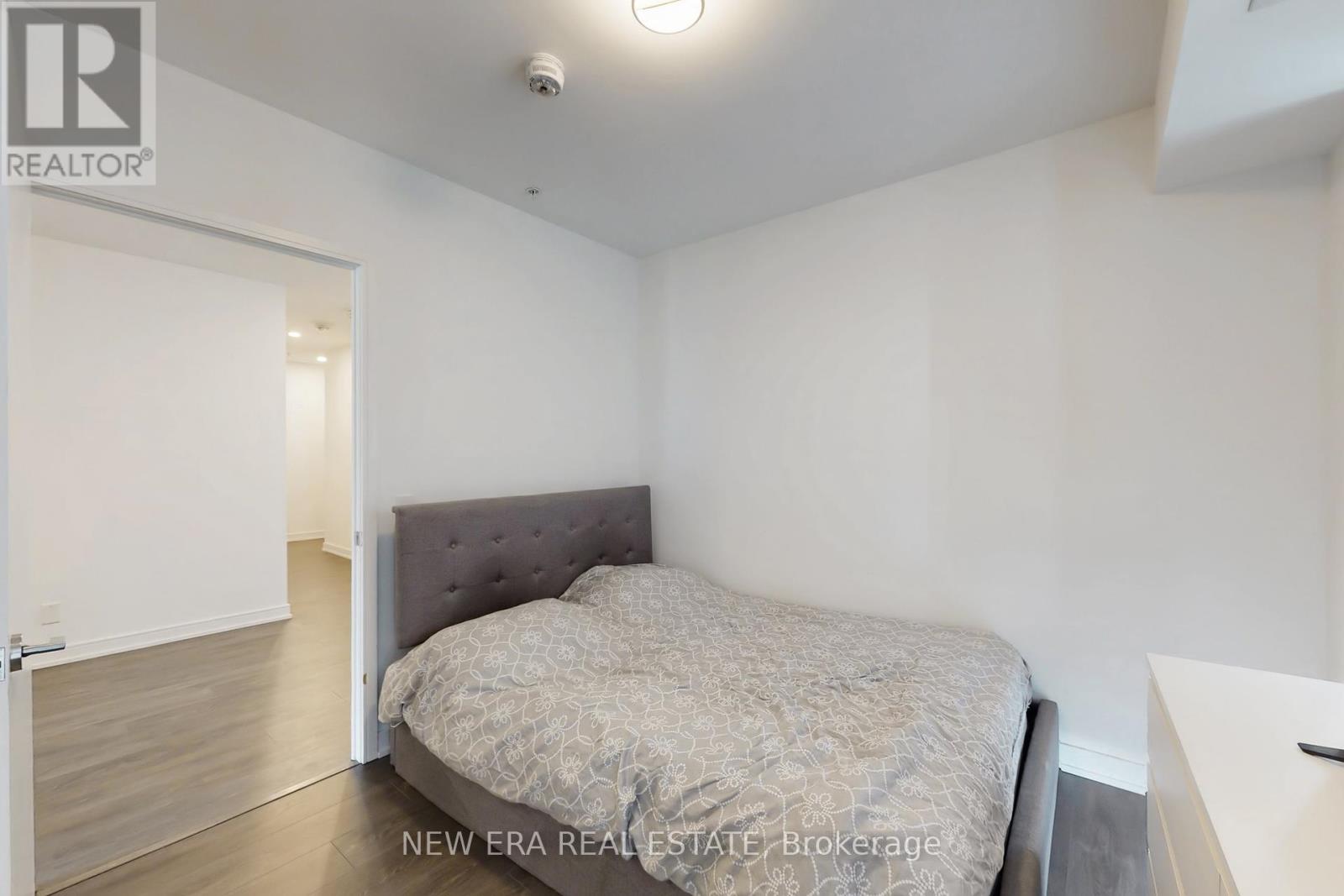 Photo 11 of 413 30 Samuel Wood Way, Toronto ON