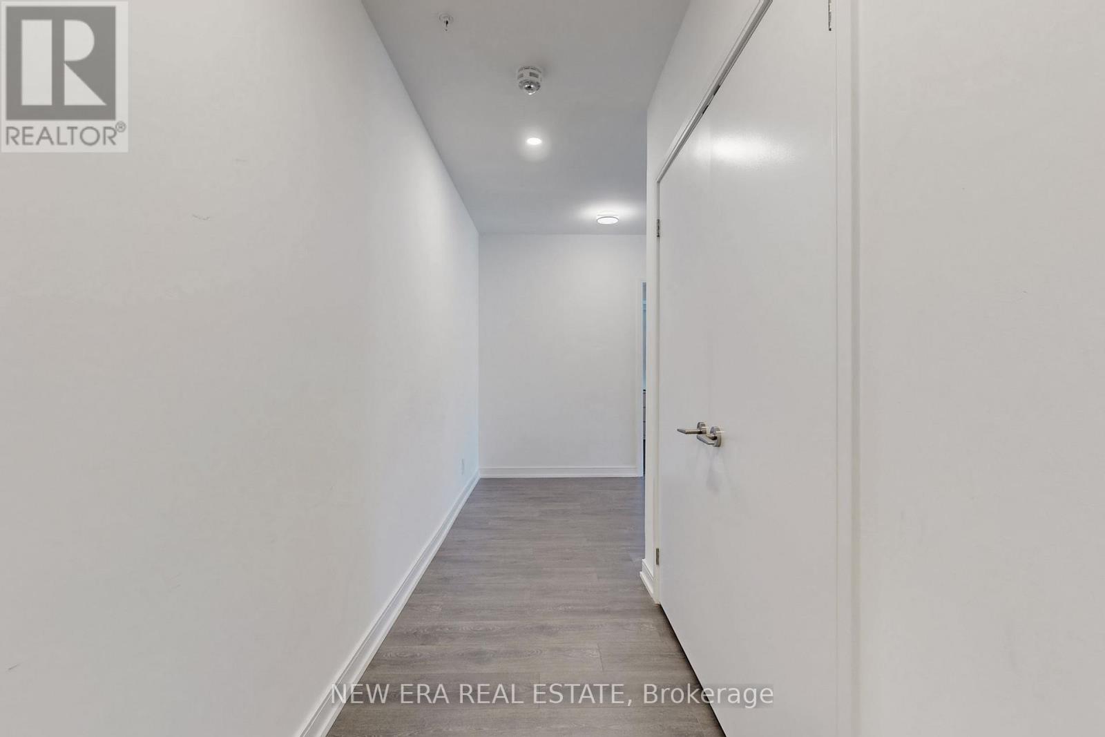 Photo 24 of 413 30 Samuel Wood Way, Toronto ON