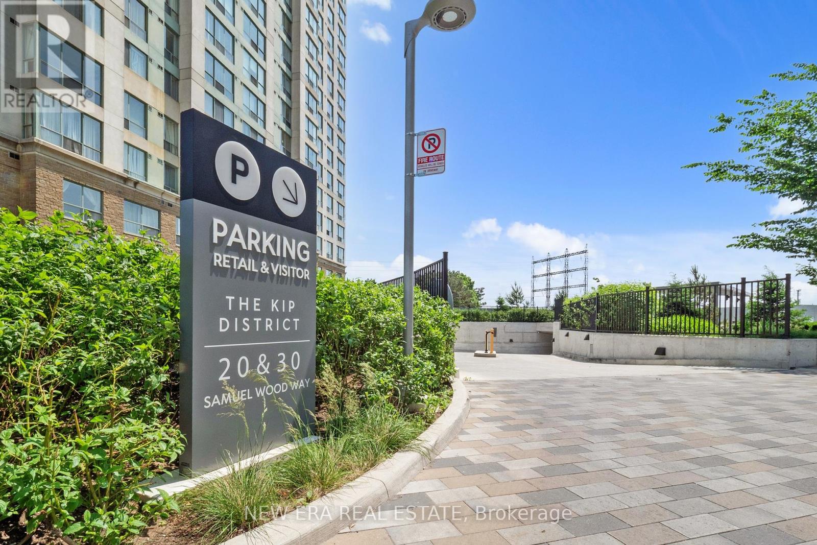 Photo 7 of 413 30 Samuel Wood Way, Toronto ON