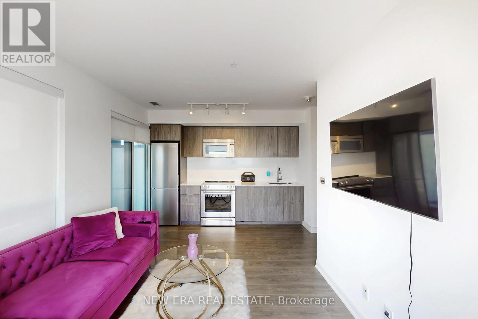 Photo 26 of 413 30 Samuel Wood Way, Toronto ON