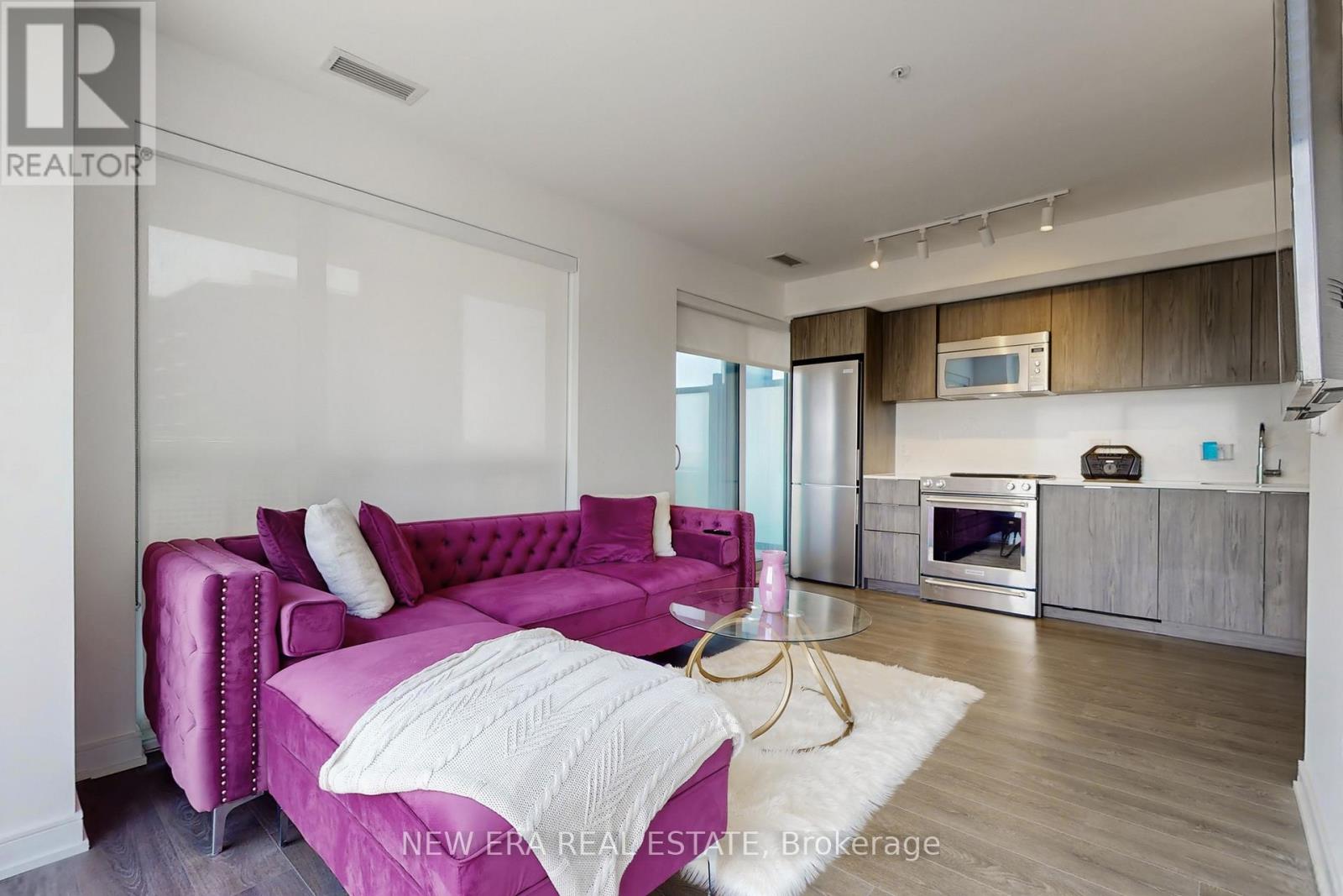 Photo 25 of 413 30 Samuel Wood Way, Toronto ON