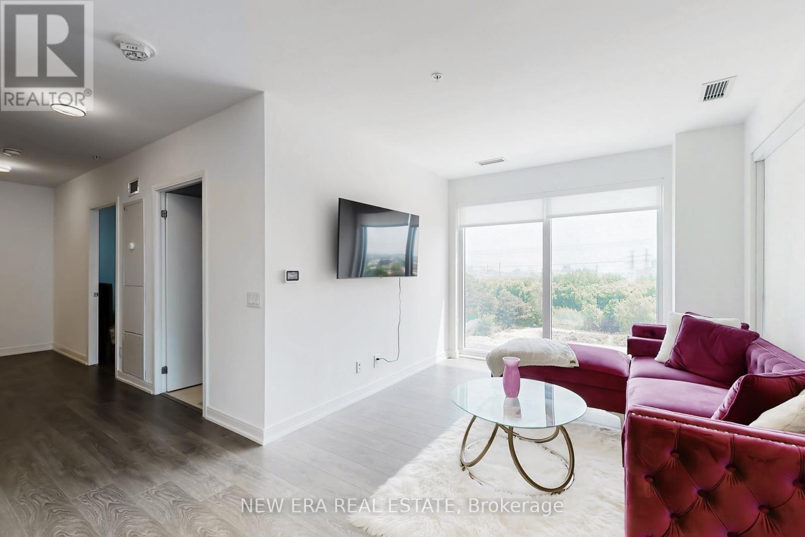 Photo 14 of 413 30 Samuel Wood Way, Toronto ON