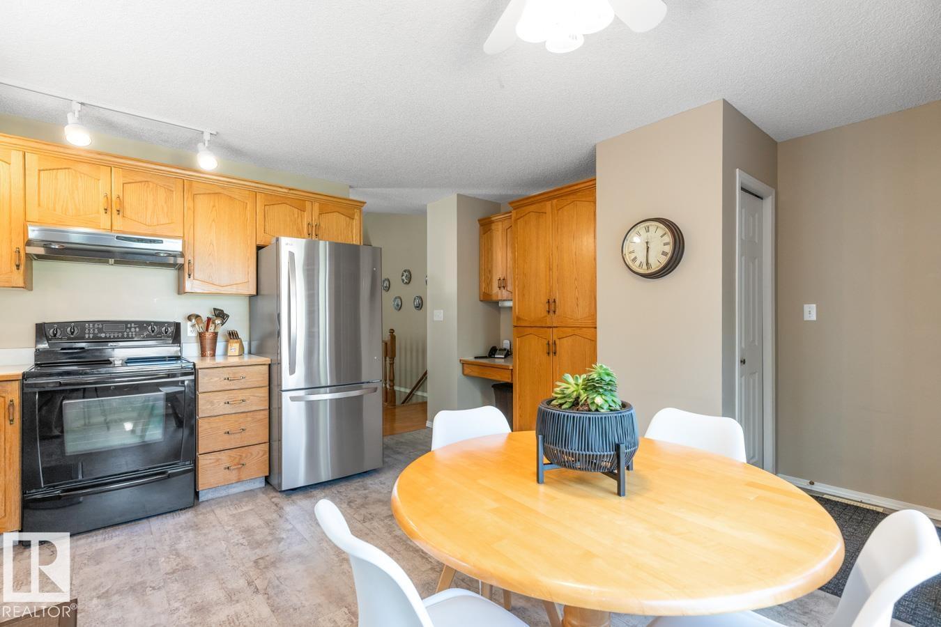 Photo 9 of 288 Regency Dr, Sherwood Park AB