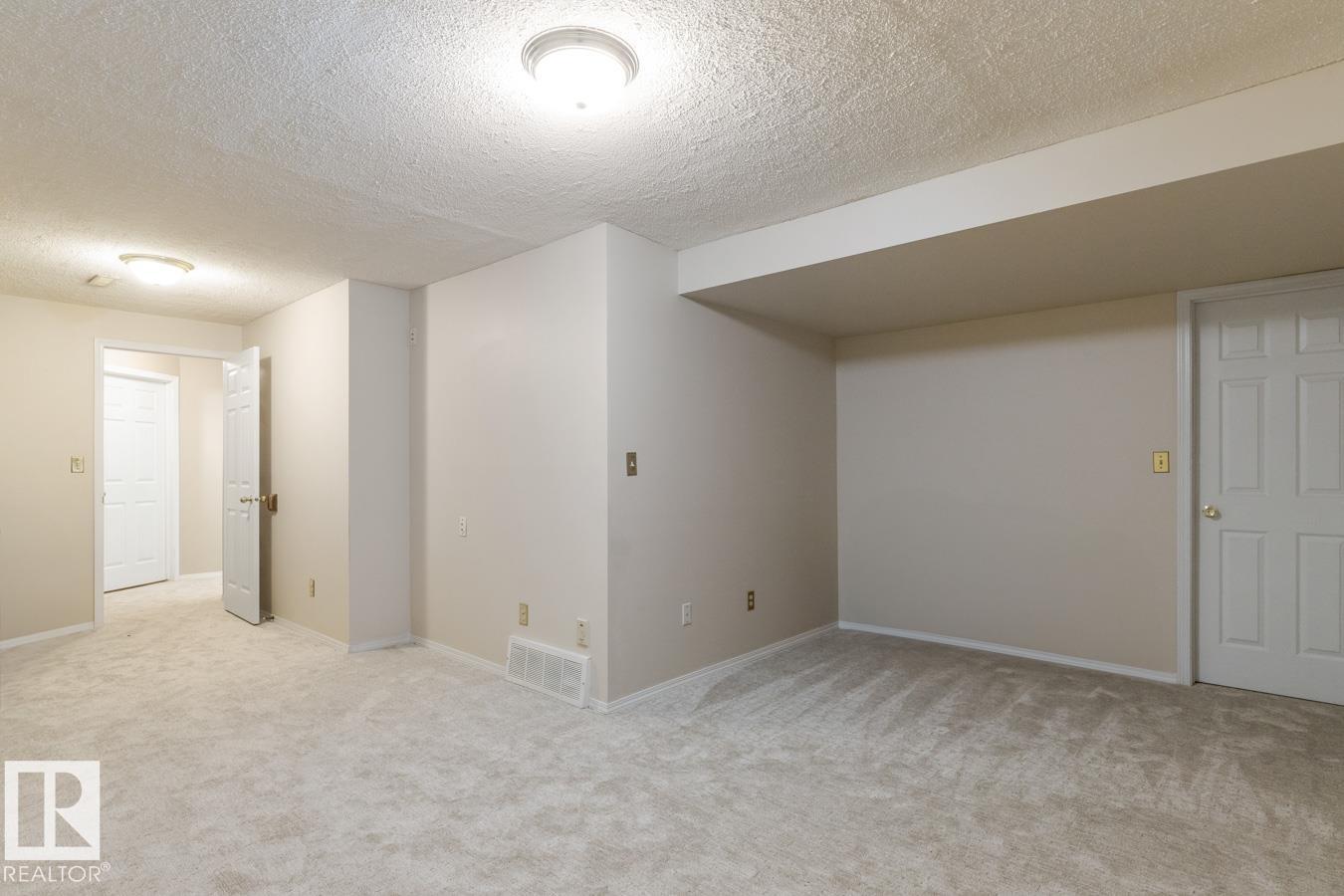 Photo 6 of 288 Regency Dr, Sherwood Park AB