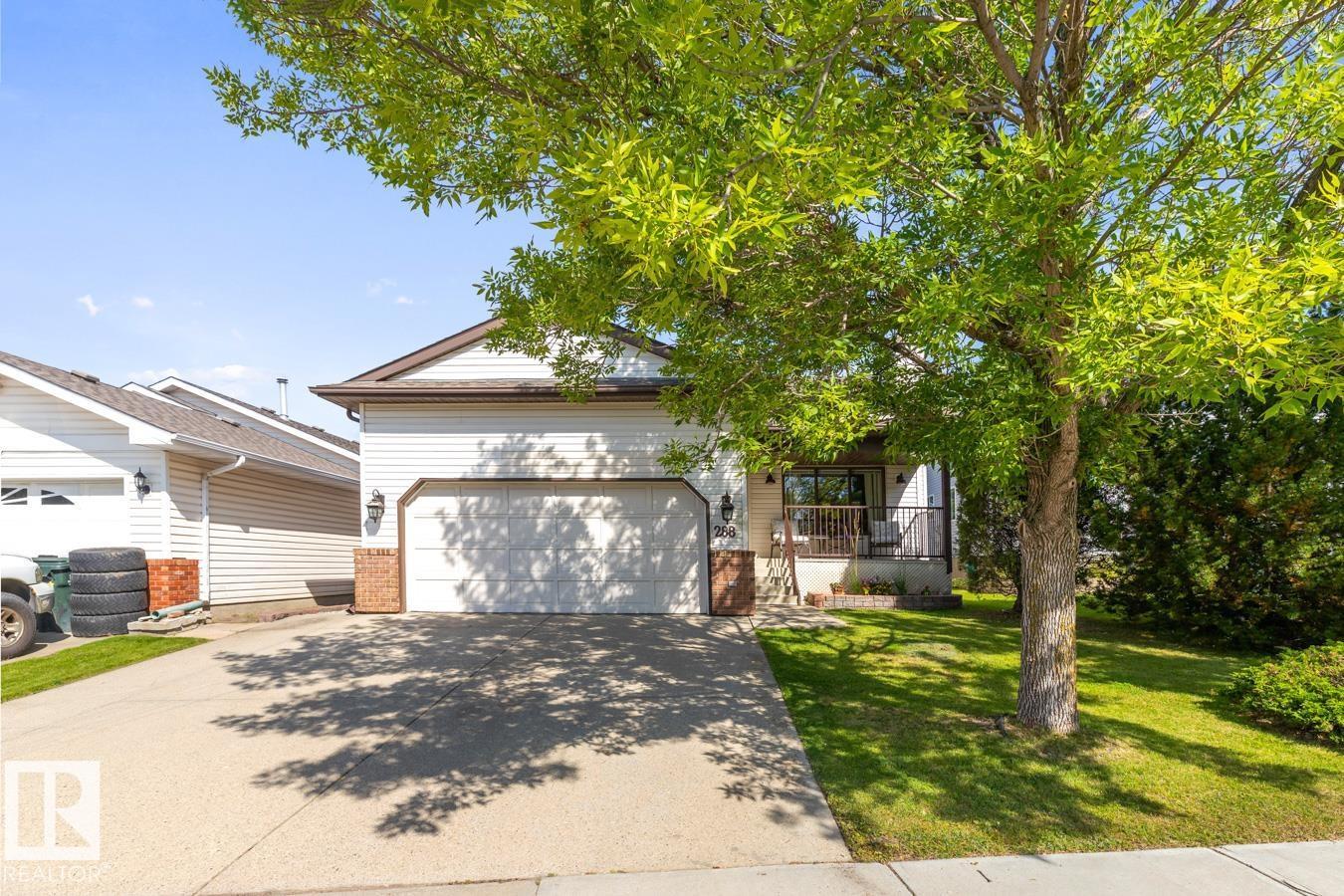 Photo 4 of 288 Regency Dr, Sherwood Park AB
