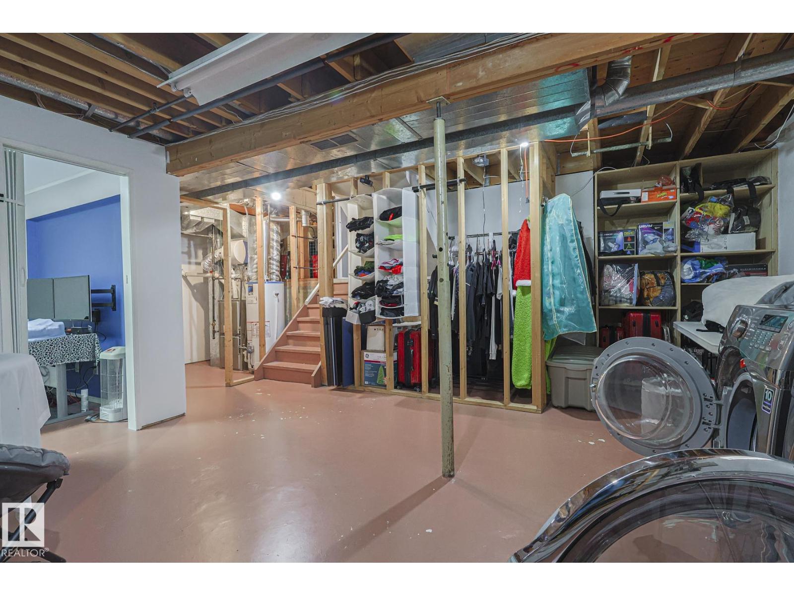 Photo 12 of 10439 16 Av Nw, Edmonton AB
