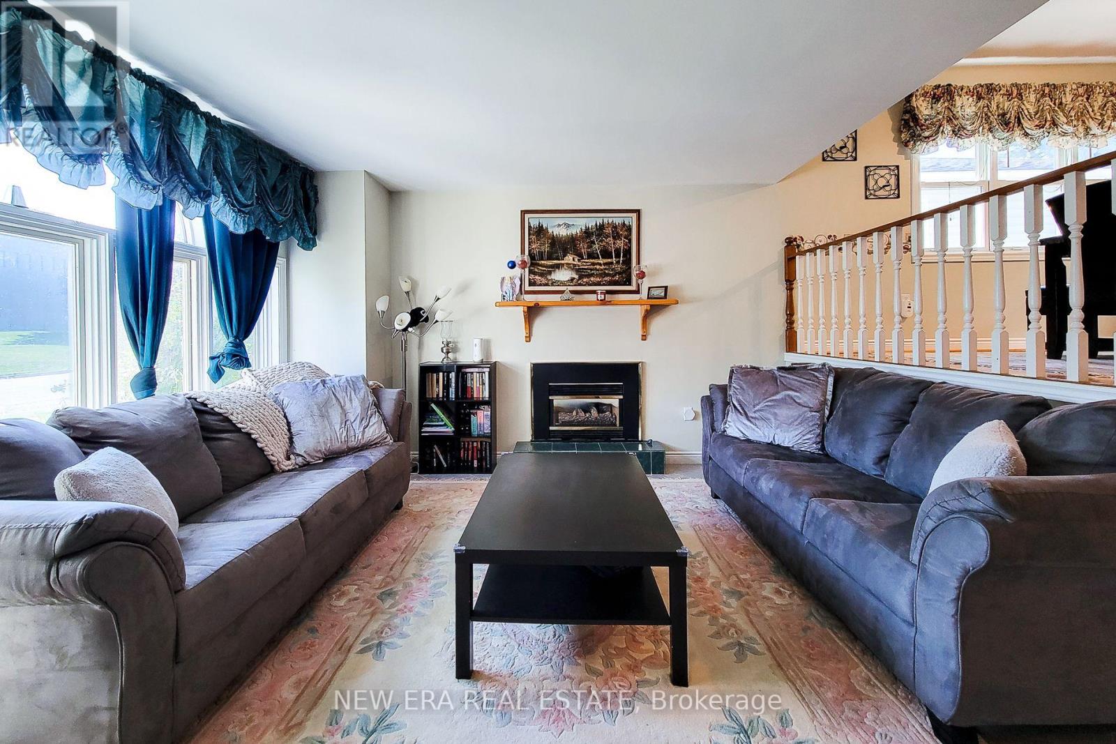 Photo 4 of 160 Davis Street, Port Colborne ON
