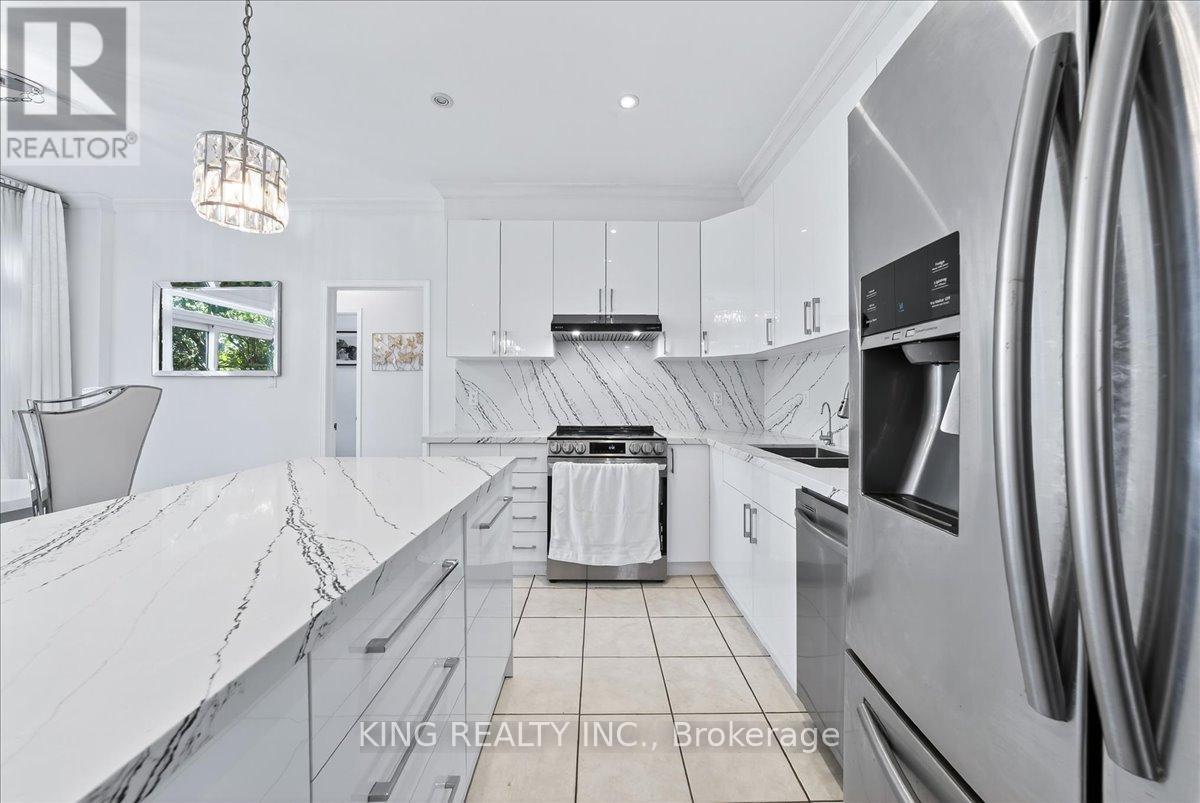 Photo 7 of 76 Blackburn Drive, Brantford ON