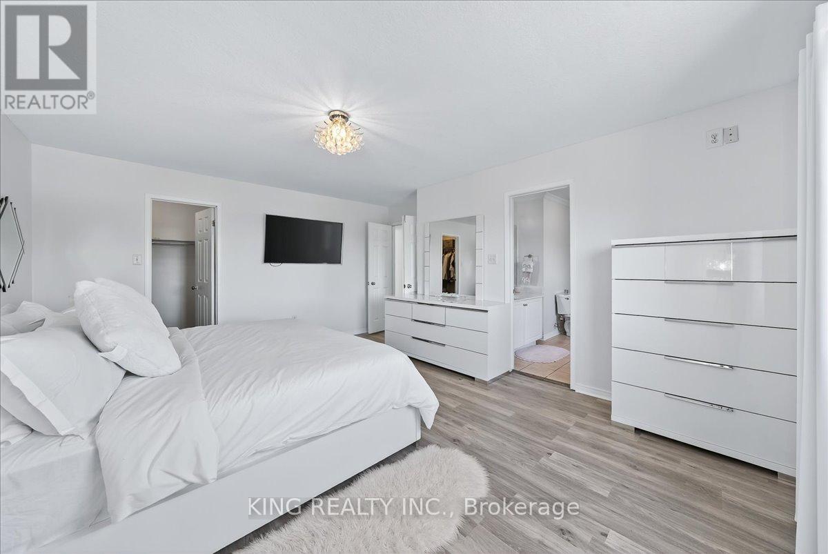 Photo 18 of 76 Blackburn Drive, Brantford ON