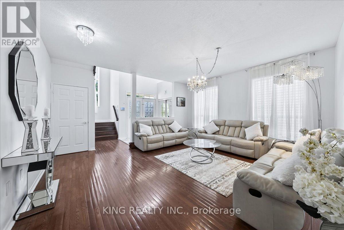 Photo 9 of 76 Blackburn Drive, Brantford ON