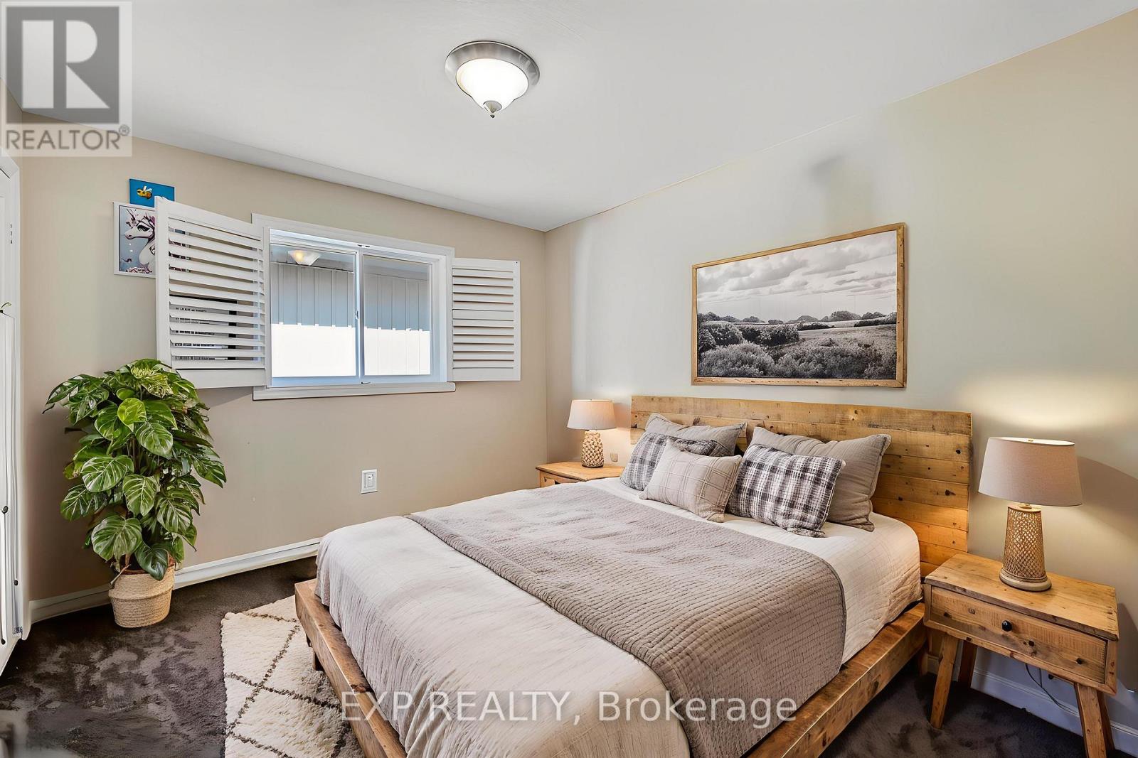 Photo 38 of 620 Montpellier Drive, Waterloo ON