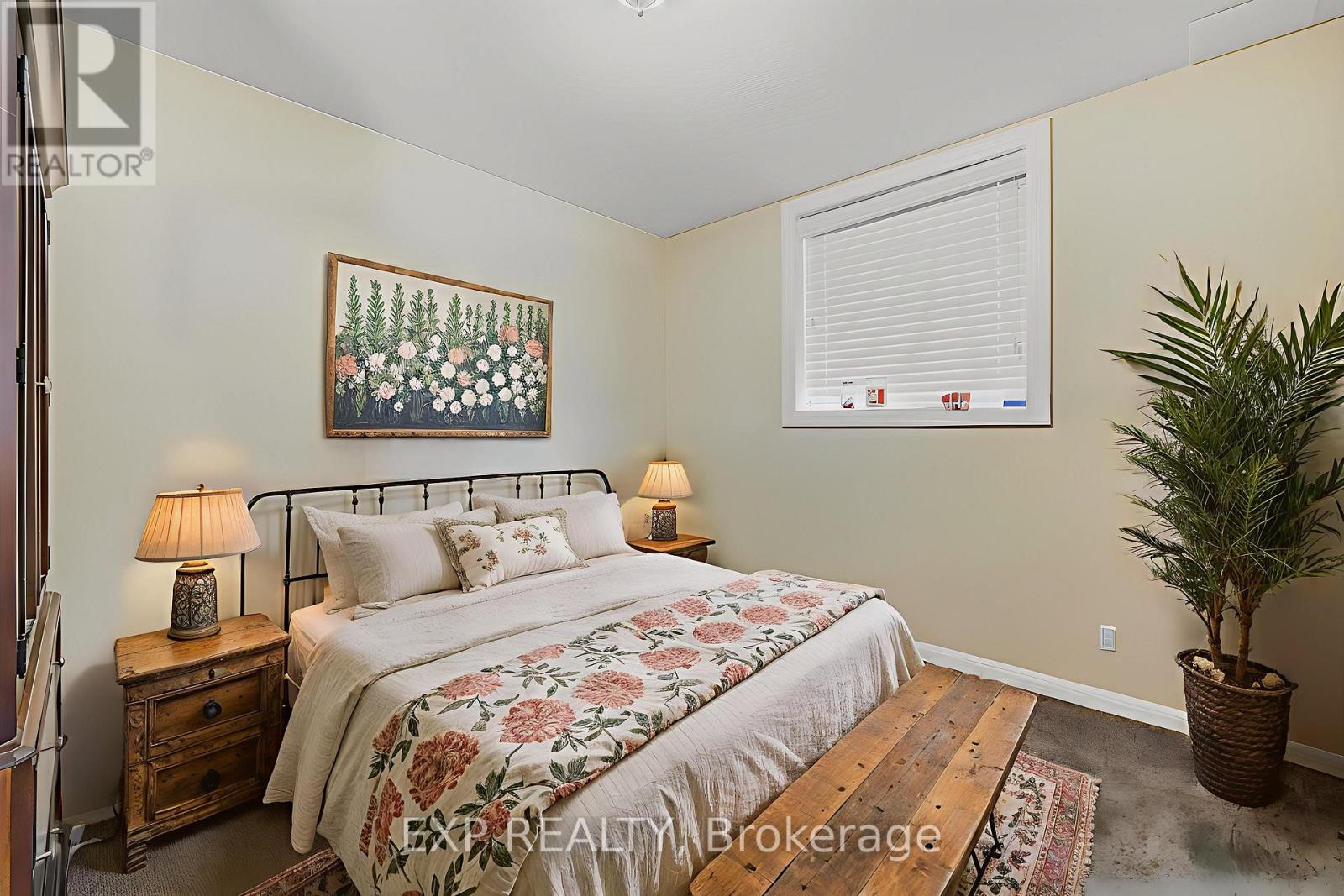 Photo 14 of 620 Montpellier Drive, Waterloo ON