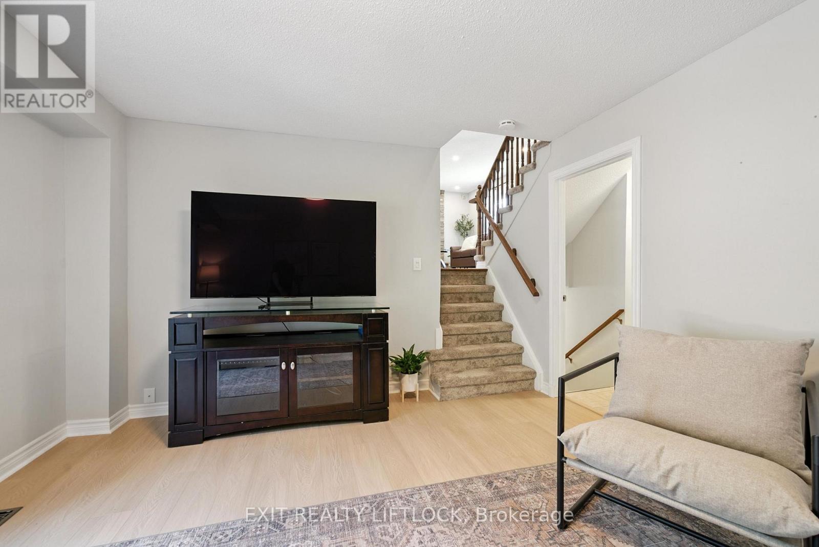 Photo 22 of 47 Martindale Street, Oshawa ON