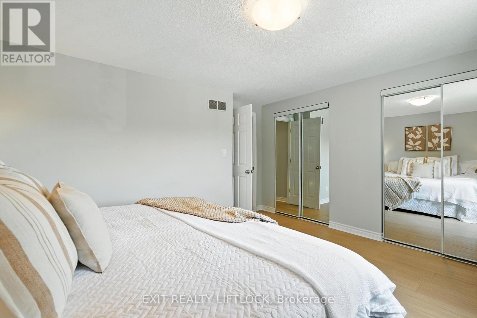 Photo 14 of 47 Martindale Street, Oshawa ON