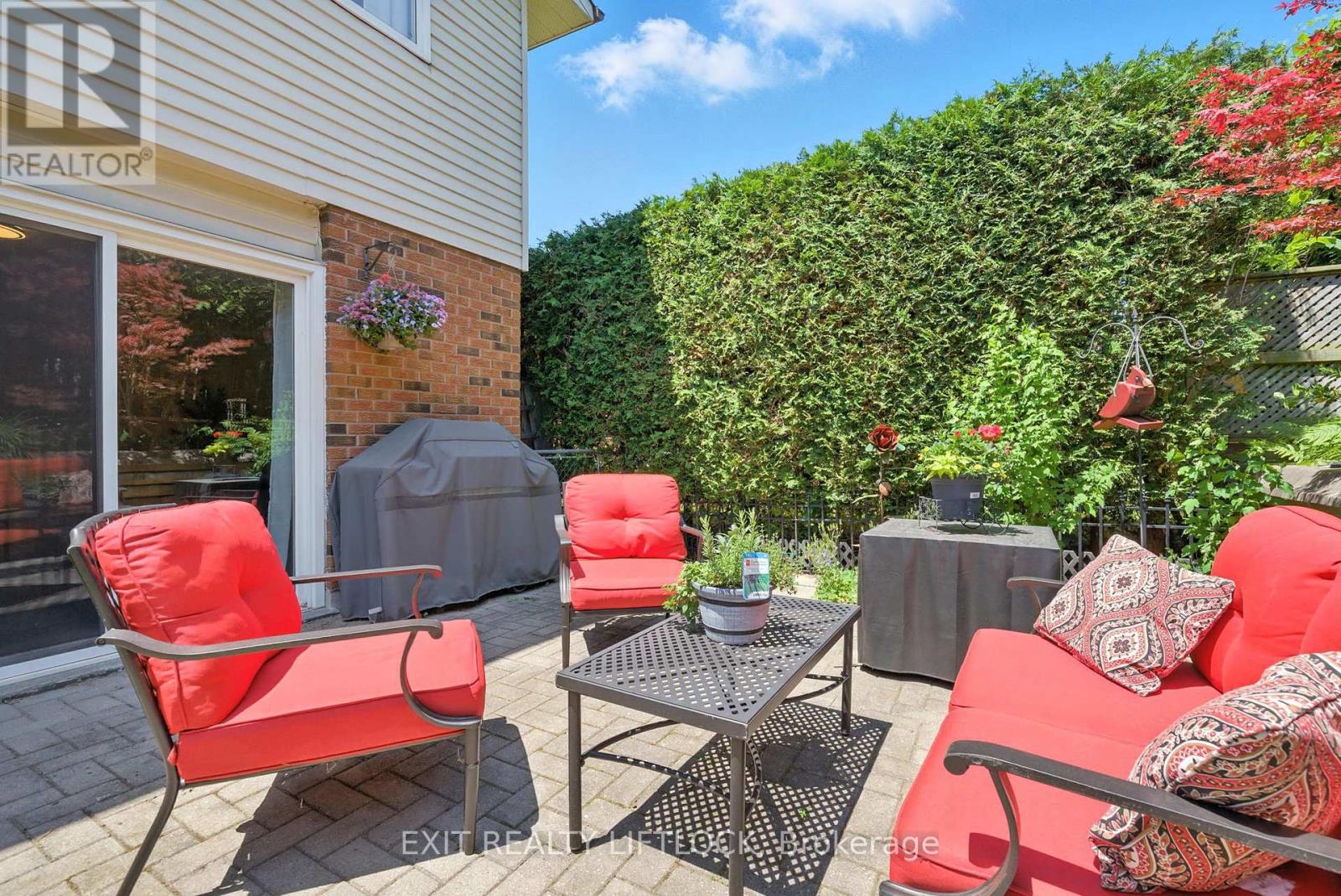 Photo 26 of 47 Martindale Street, Oshawa ON