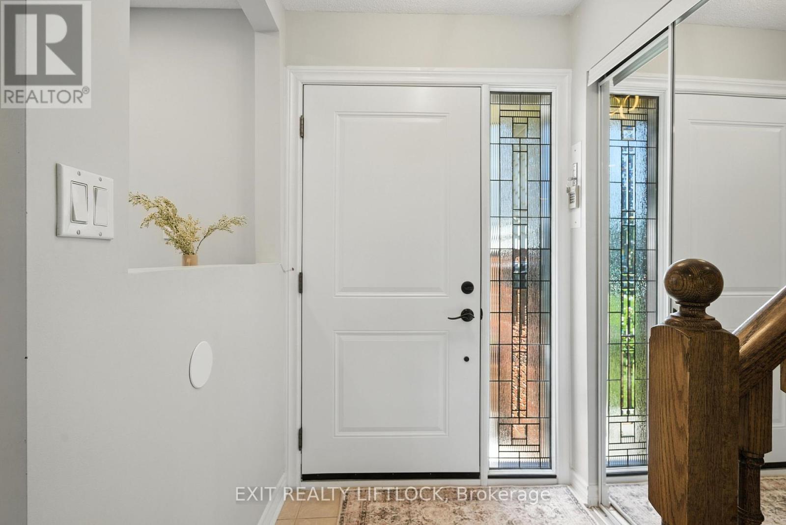 Photo 4 of 47 Martindale Street, Oshawa ON