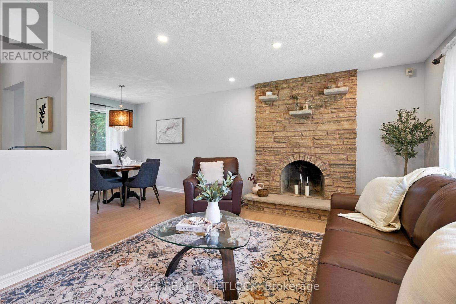 Photo 6 of 47 Martindale Street, Oshawa ON