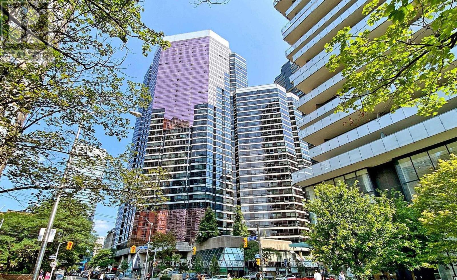 Photo 5 of Ph 02 1001 Bay Street N, Toronto ON