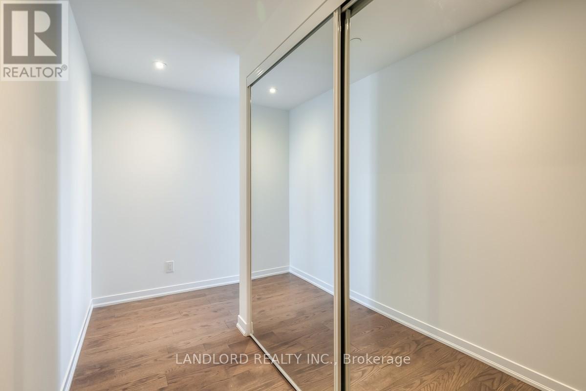 Photo 22 of 5804 100 Harbour Street, Toronto ON