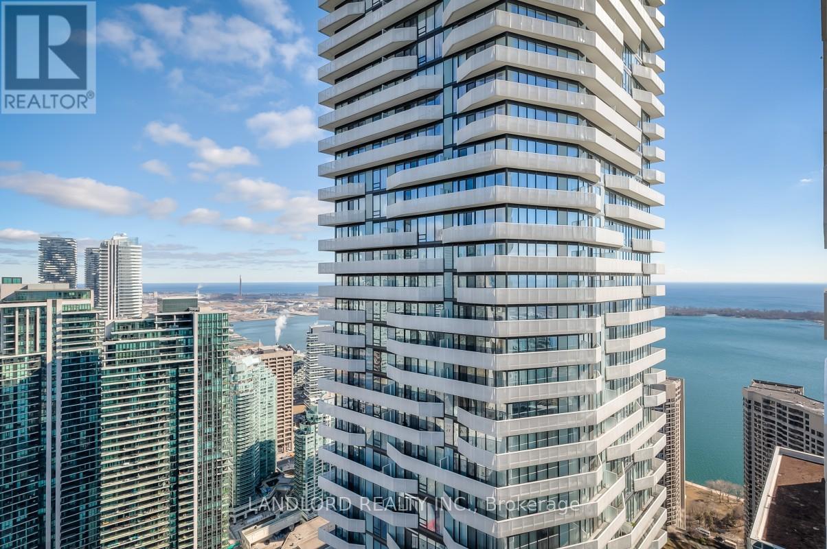 Photo 8 of 5804 100 Harbour Street, Toronto ON