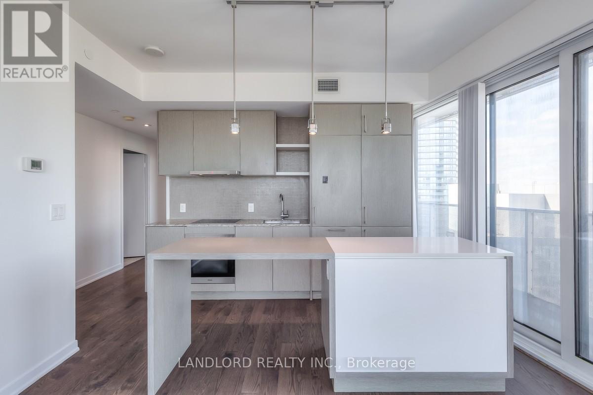 Photo 20 of 5804 100 Harbour Street, Toronto ON