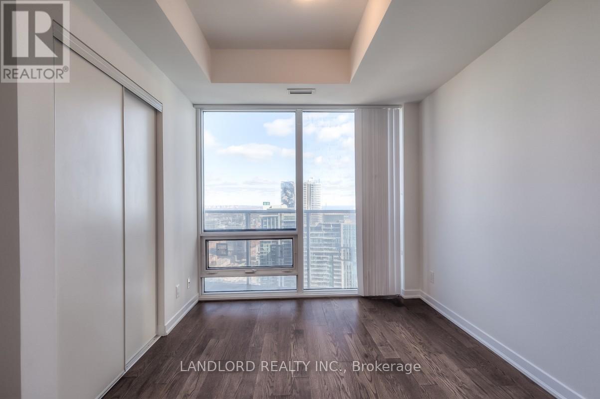 Photo 19 of 5804 100 Harbour Street, Toronto ON