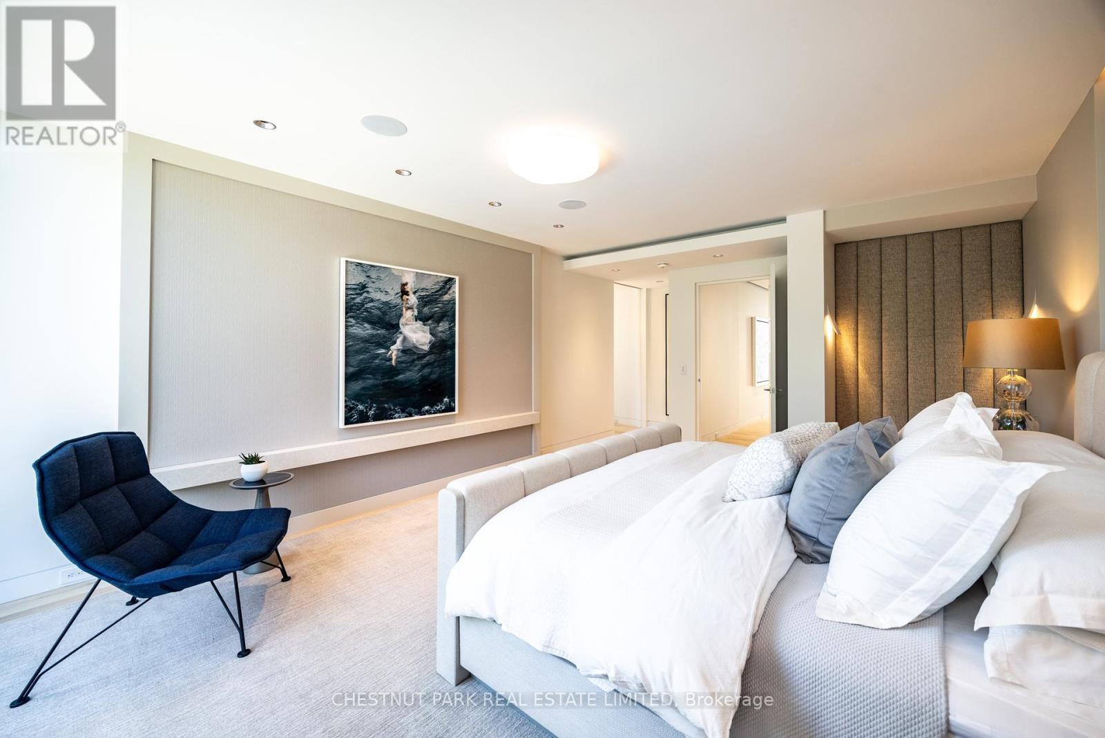 Photo 12 of 50 Teddington Park Avenue, Toronto ON