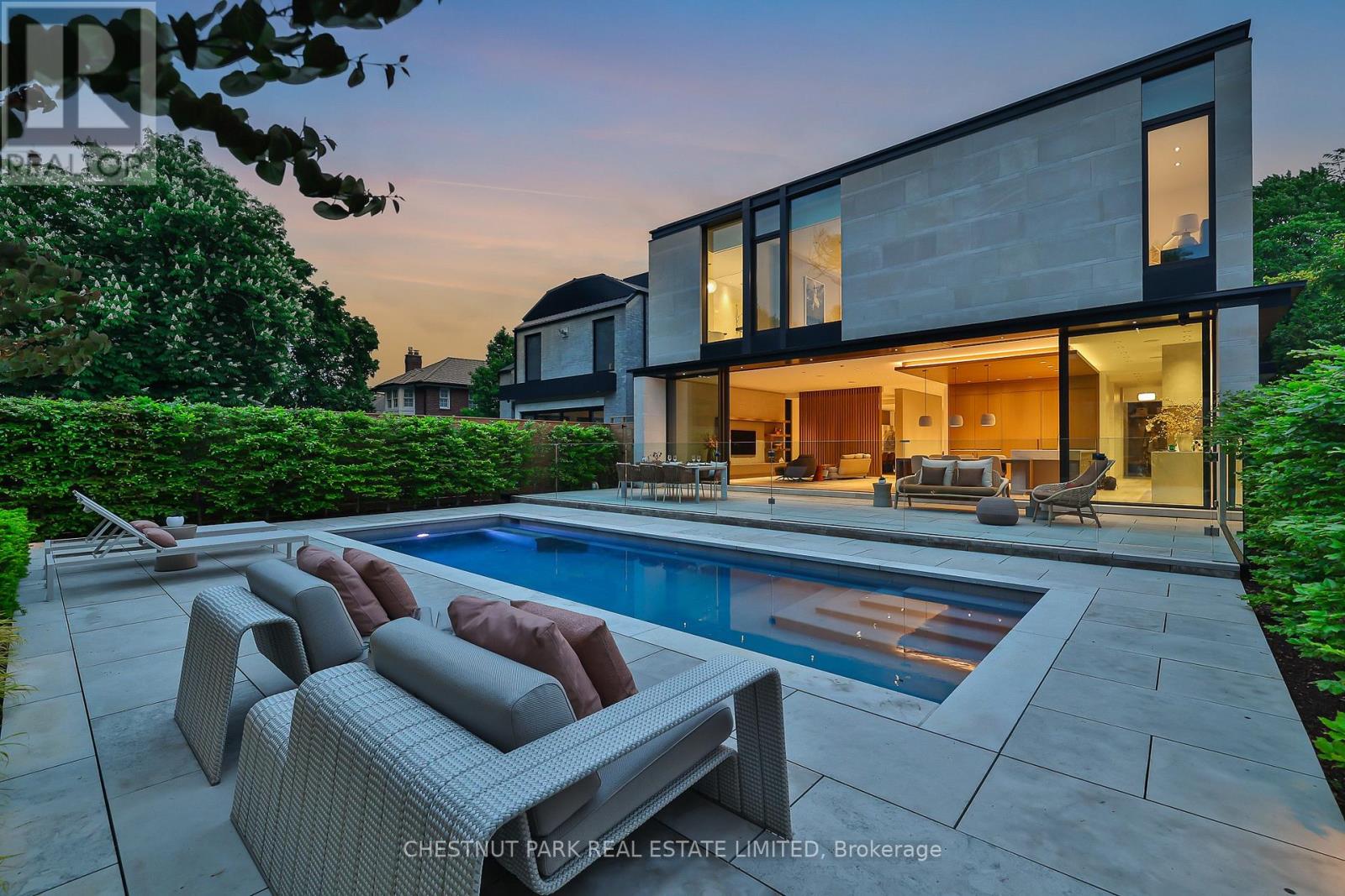 Photo 39 of 50 Teddington Park Avenue, Toronto ON