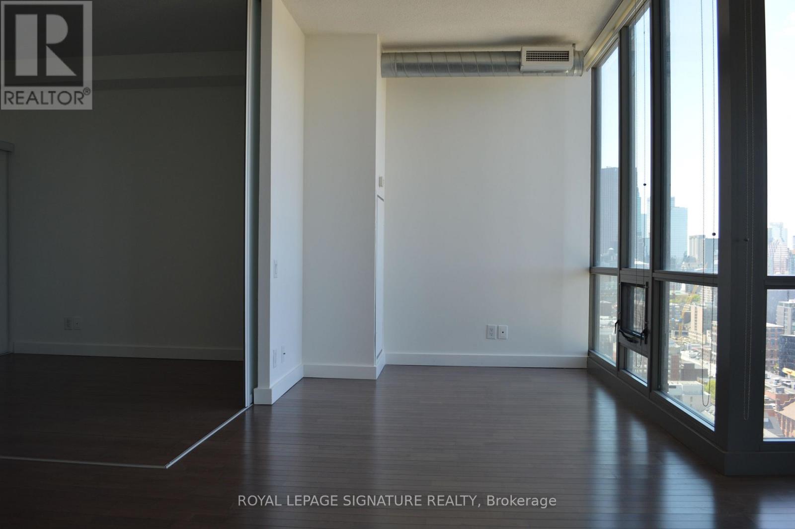 Photo 8 of 2509 33 Mill Street, Toronto ON